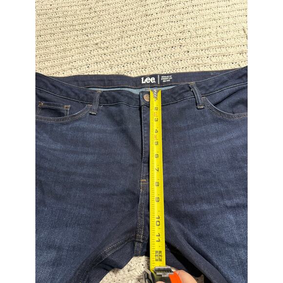 NWOT Lee Jeans Regular Fit Straight Mid Rise Womens Plus Size 20P Stretch Blue - Picture 3 of 11